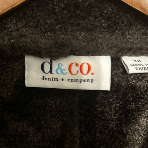 D & Co Faux Suede Fur Vest - Picture 5 of 6